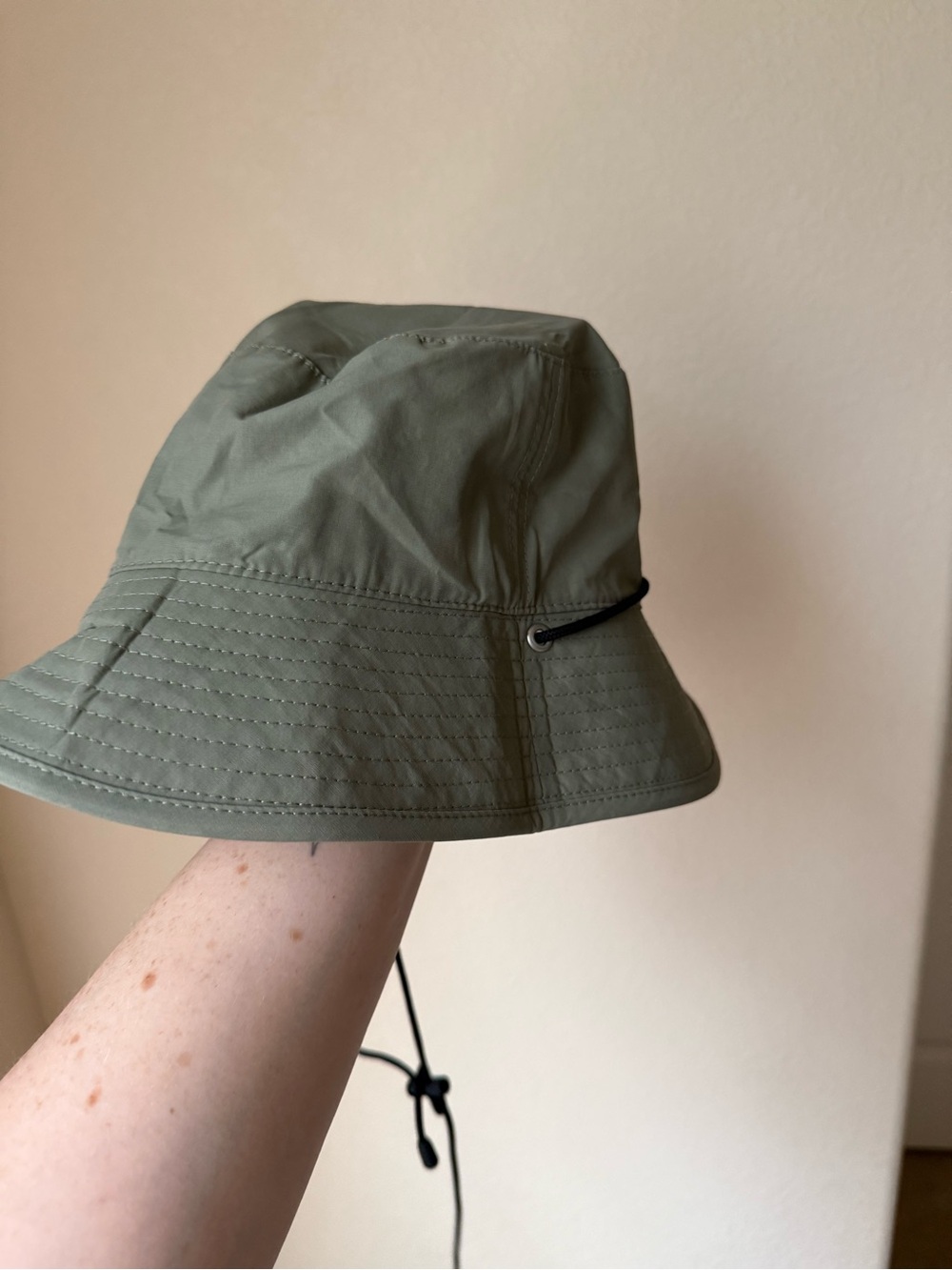 John Elliott L/XL Olive Nylon Blend Bucket Hat Adjustable Chin Strap - Picture 3 of 8